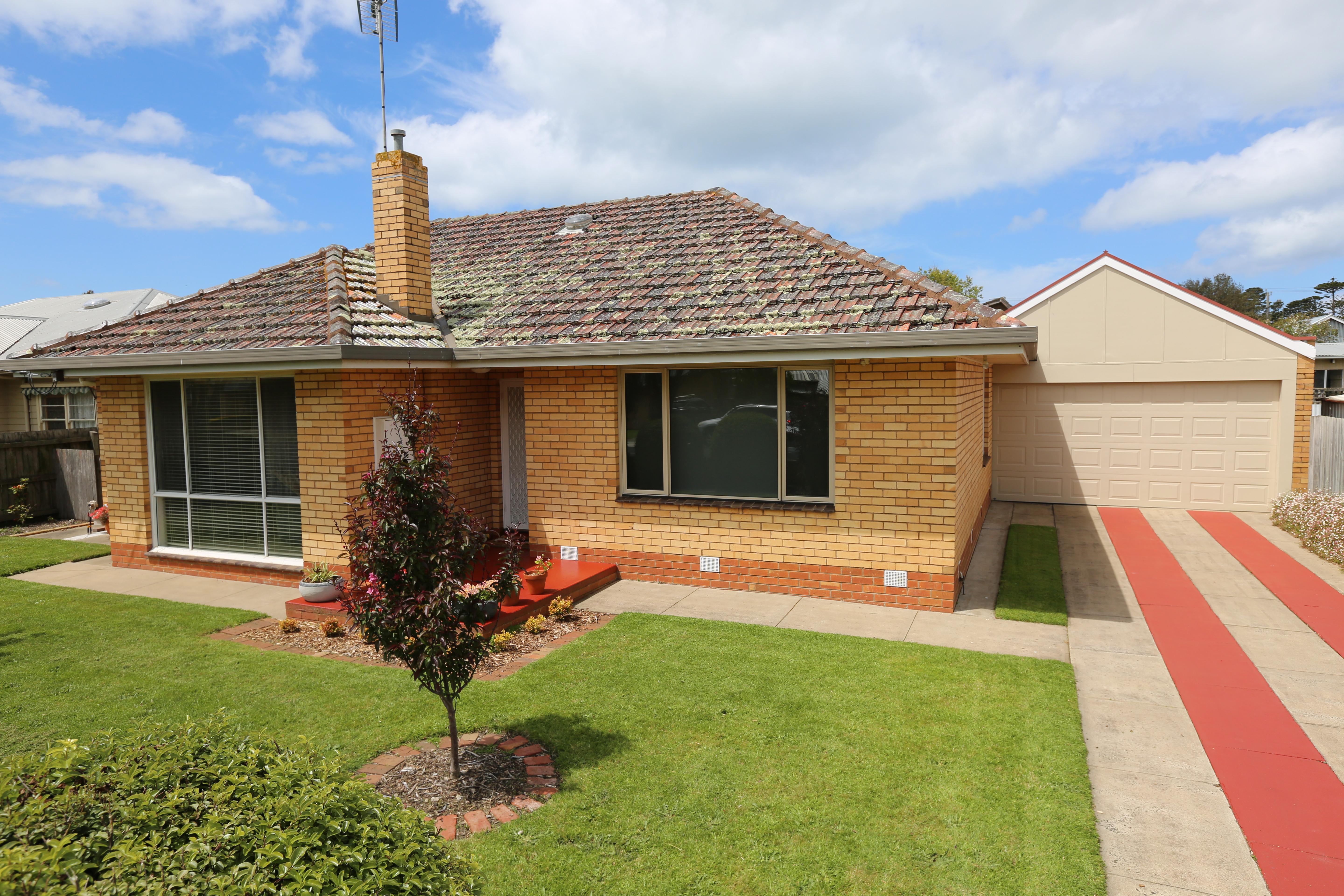 Home - Central Position- 917m2 - Image# 2